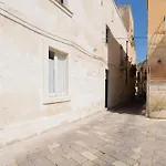 Essential Suite By Dimora Barocca